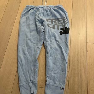 FREE CITY blue sweatpants cropped joggers size M